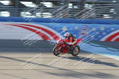 media/Nov-26-2022-Fastrack Riders (Sat) [[b001e85eef]]/Level 3/Session 1 Front Straight/